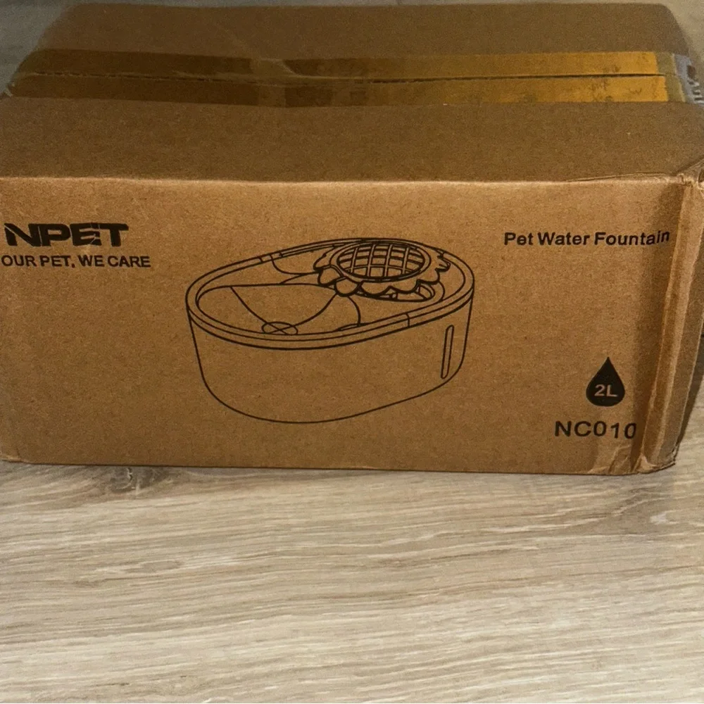 NPET White Cat Water Fountain